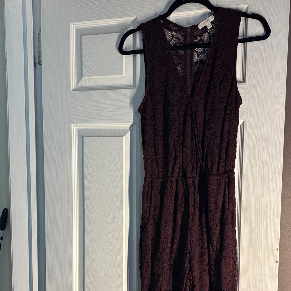 Elegant Lace Sleeveless Jumpsuit
